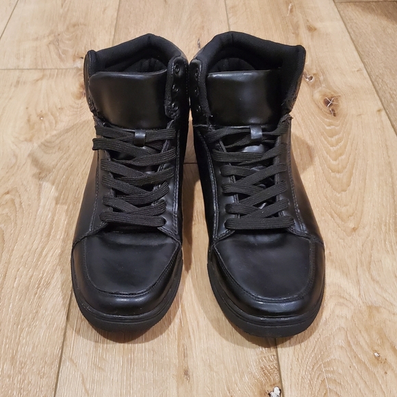 Urban ID Men's High Top Sneakers - Picture 2 of 9